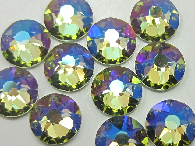 72 pcs. 20ss CHRYSOLITE VERDE FLATBACK European Rhinestones